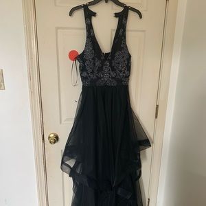 black prom dress